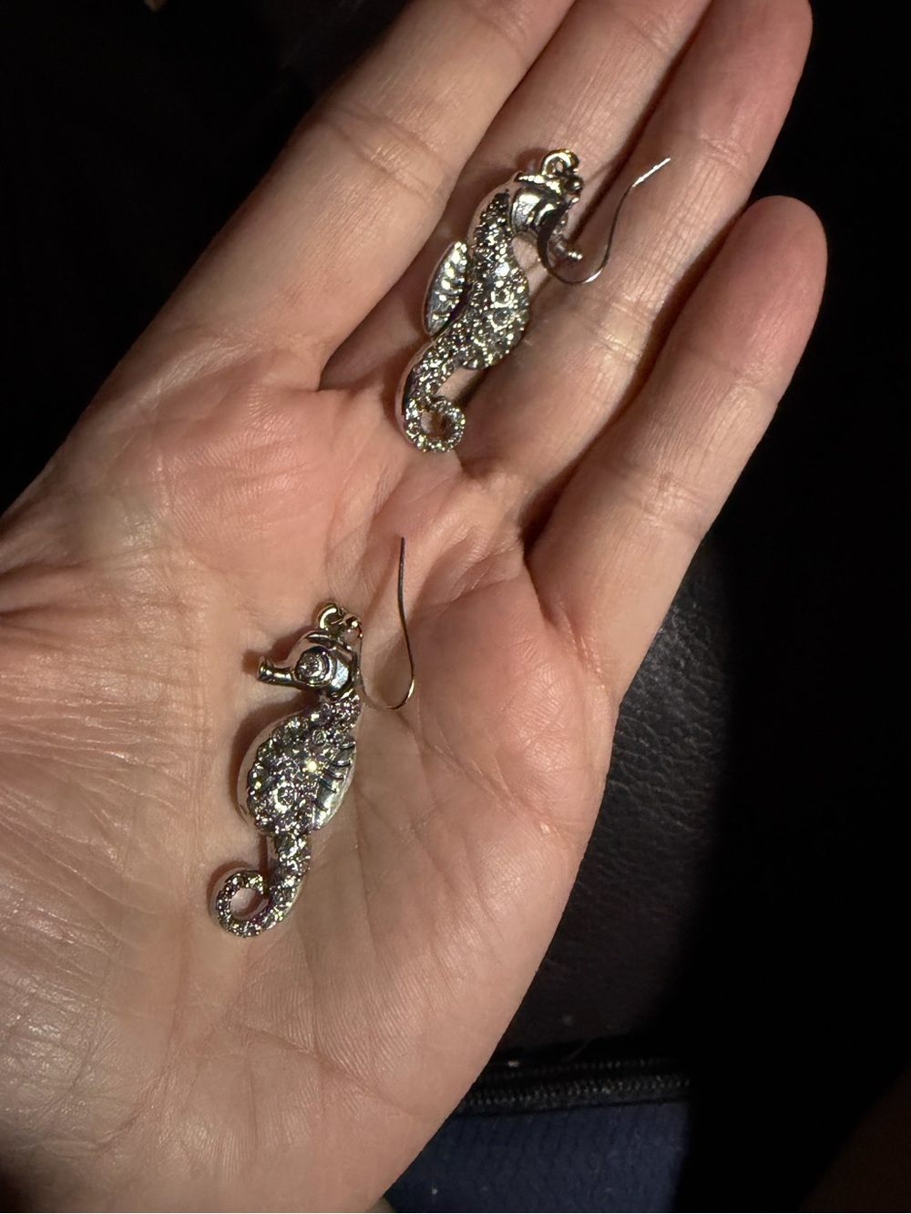 Silver Seahorse Bling Dangle Earrings - Silver and sparkling crystals.